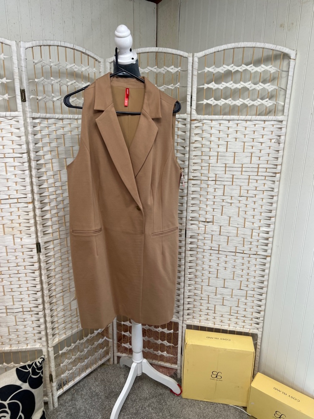 SPANX Sleeveless Long Vest in Camel